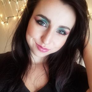 Meet your Posher, Lacey